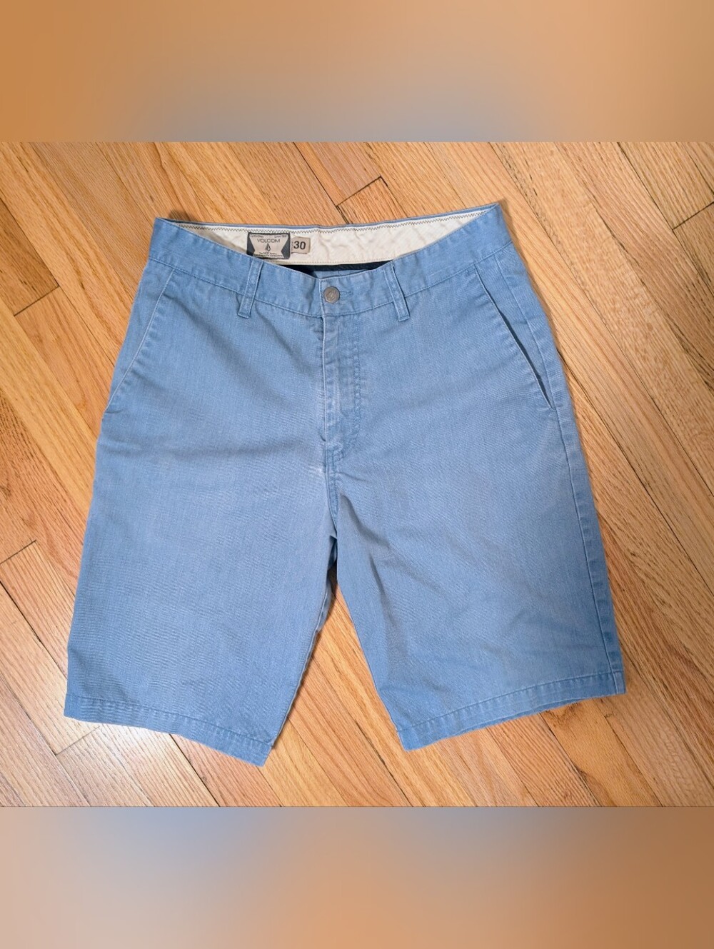 Volcom Men’s Blue Chino Skate Shorts Size 30